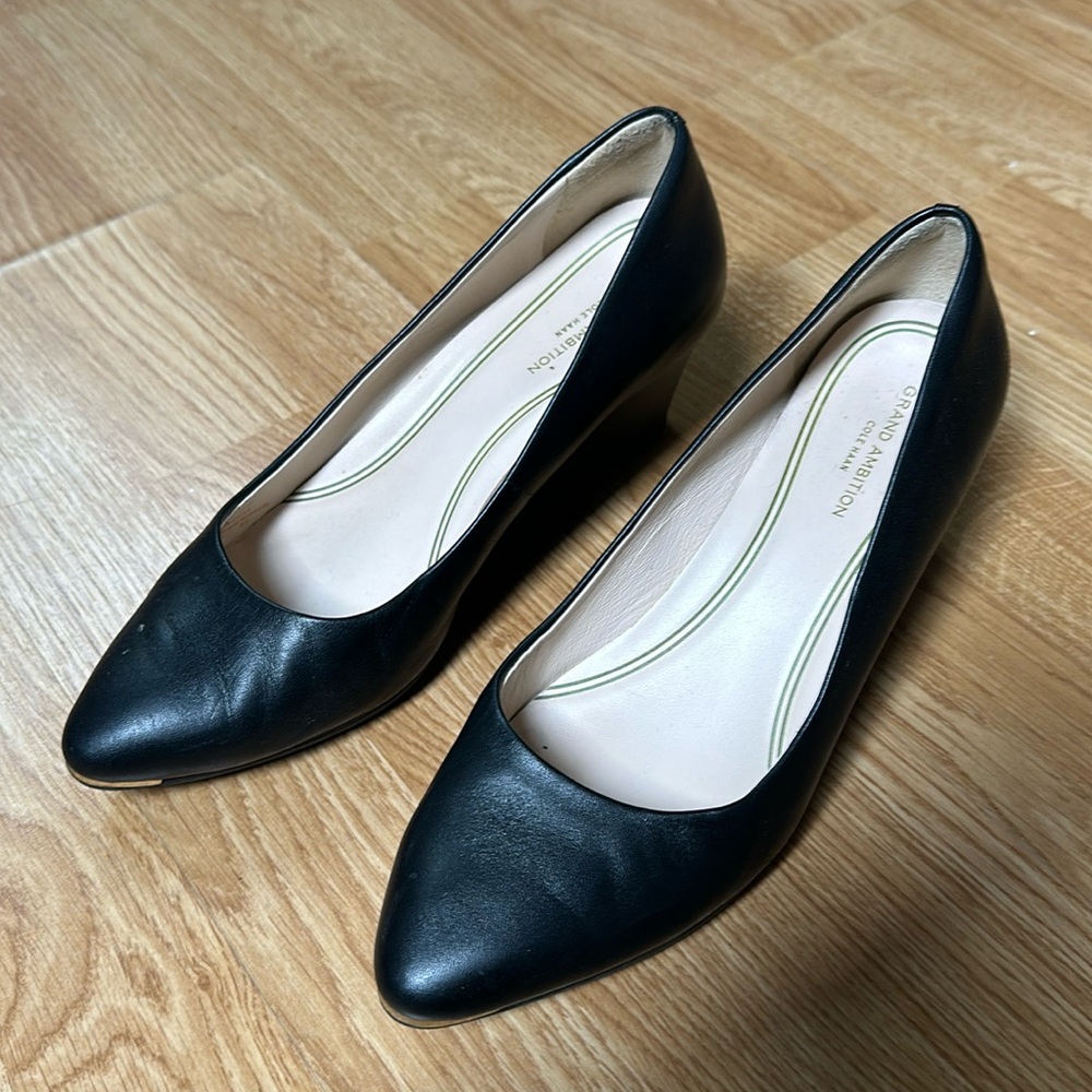 Cole haan black wedges, size 7.5, only worn few times, in great condition
